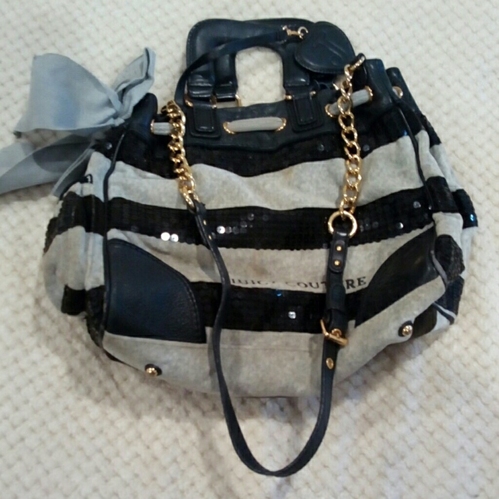 Used juice couture hand and shoulder bag